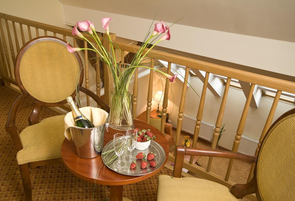 Hotel Raffaello Prague Bilik gambar